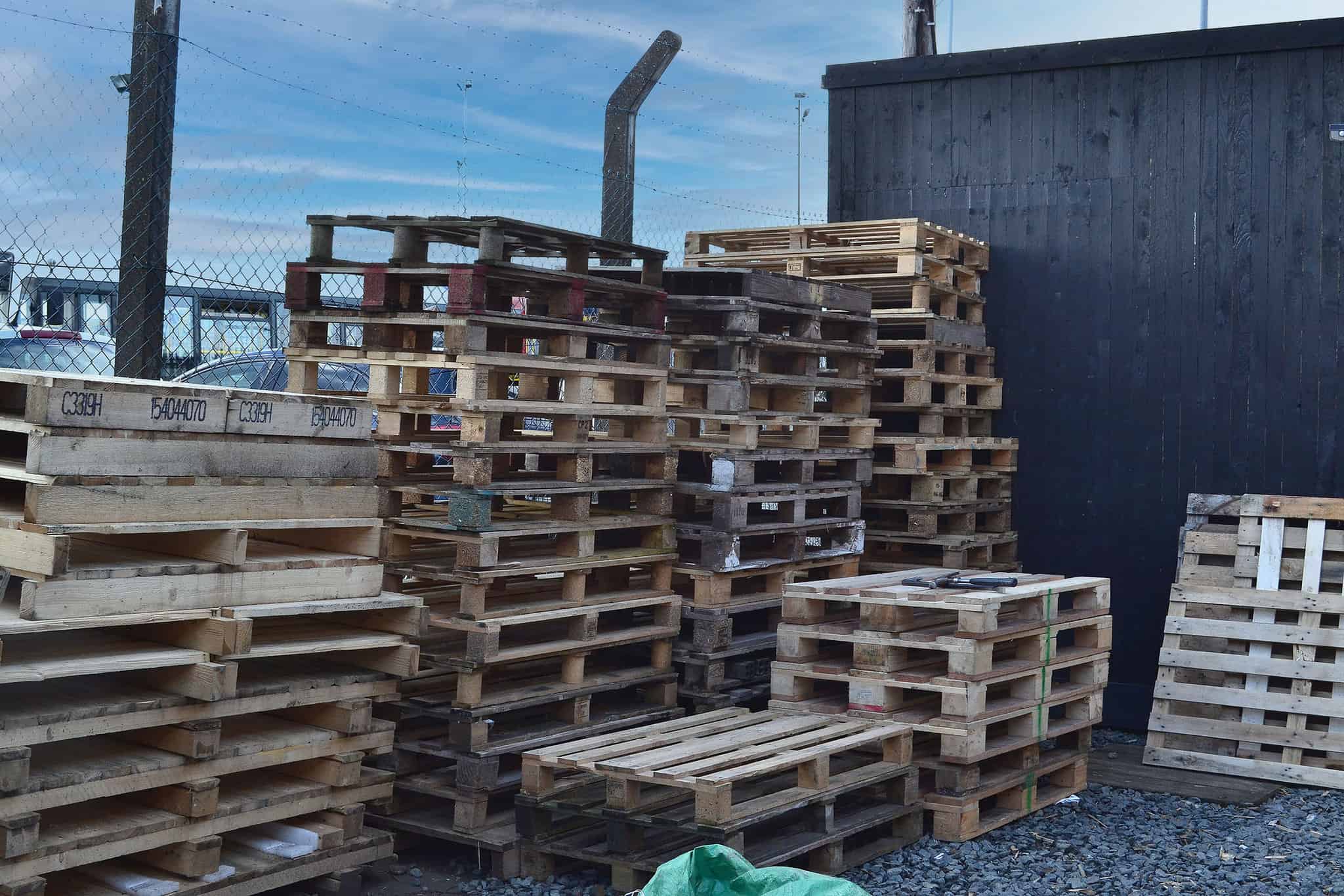 reclaimed timber pallets glasgow